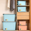 Imagen de Caja organizadora de plástico 98L, con ruedas 2 colores