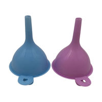 Imagen de Embudo de plástico x3, varios colores