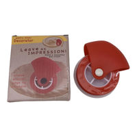 Imagen de Cortante marcador repulgador de bordes para masa, en caja