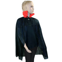 Imagen de Capa negra con cuello rojo, en bolsa