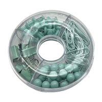 Imagen de Clips de plástico, pinza de metal, chinches y alfileres, en caja de plástico, varios colores