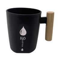 Imagen de Taza de plástico con asa de bambú, 400ml, en bolsa 2 colores