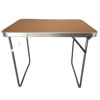 Imagen de Mesa de aluminio plegable, tapa símil madera color claro, con asa en caja