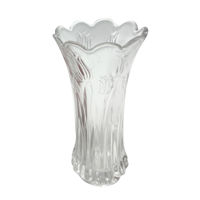 Imagen de Florero de vidrio labrado, en caja