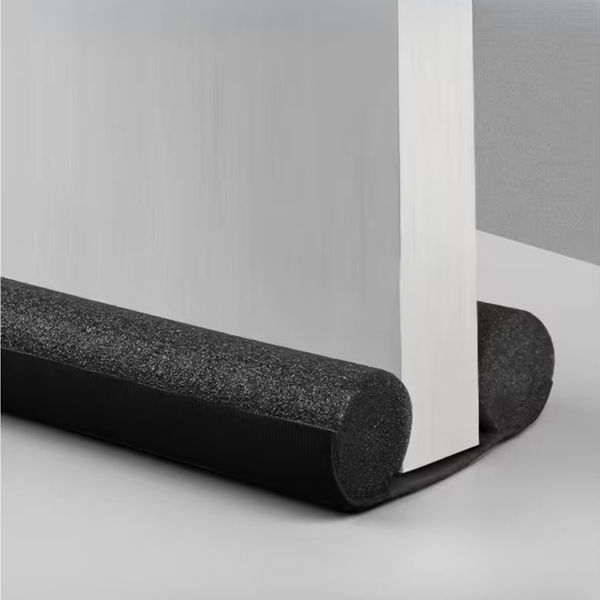 Imagen de Burlete zócalo doble de espuma, ajustable 10x97cm, 2 colores, en bolsa