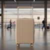 Imagen de Valijas Berlina x3 BEIGE, rígidas, ruedas omnidireccionales 360, manija telescópica ancha, tranca numérica, correa para ajustar ropa, bolsillo interior con cierre