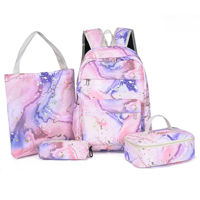 Imagen de Mochila juvenil con vianda y cartuchera, varios colores