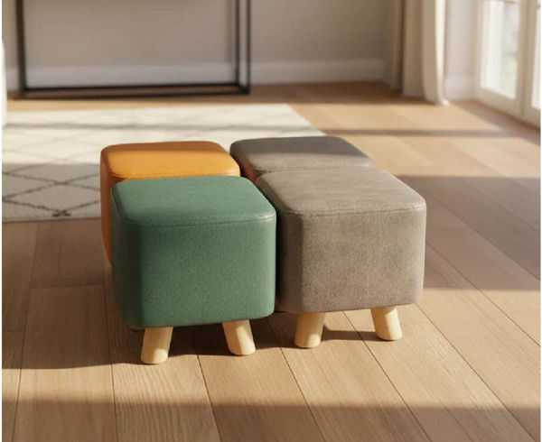 Imagen de Banquito de madera 4 patas, forrado PU varios colores en bolsa