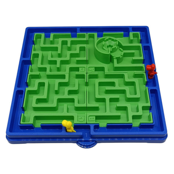 Imagen de Juego de mesa, laberinto, juego de estrategia, en caja