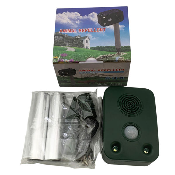 Imagen de Repelente de animales para exterior, ultrasonido  con panel solar, en caja